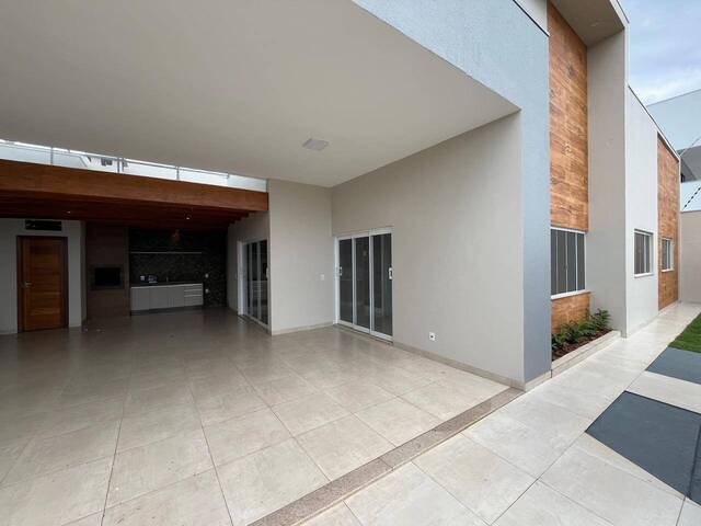 #43 - Casa para Venda em Alta Floresta - MT