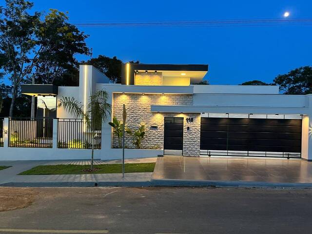 #66 - Casa para Venda em Alta Floresta - MT