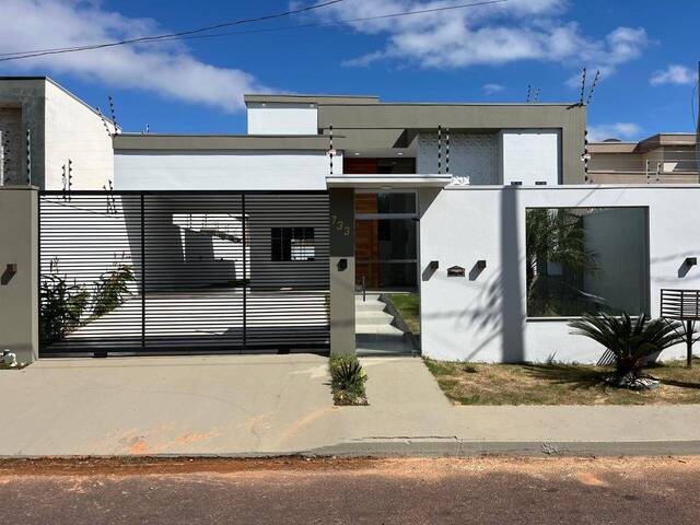 #69 - Casa para Venda em Alta Floresta - MT