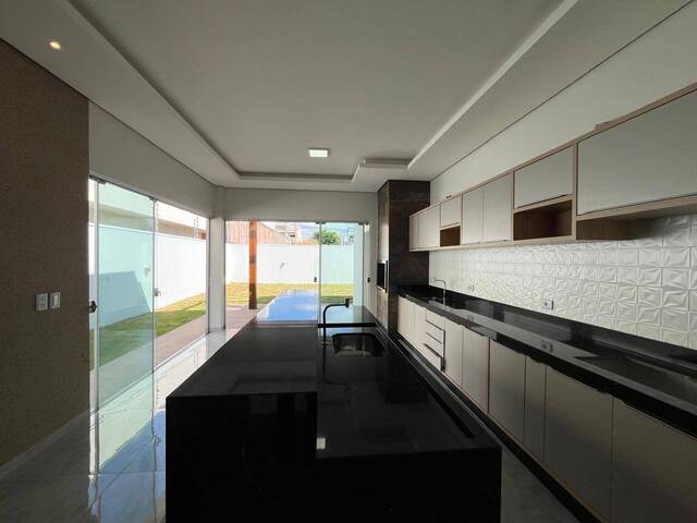 Casa para Venda em Alta Floresta - 5