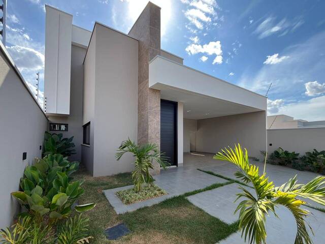 #73 - Casa para Venda em Alta Floresta - MT