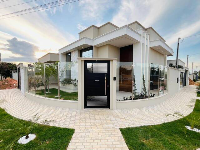 #74 - Casa para Venda em Alta Floresta - MT