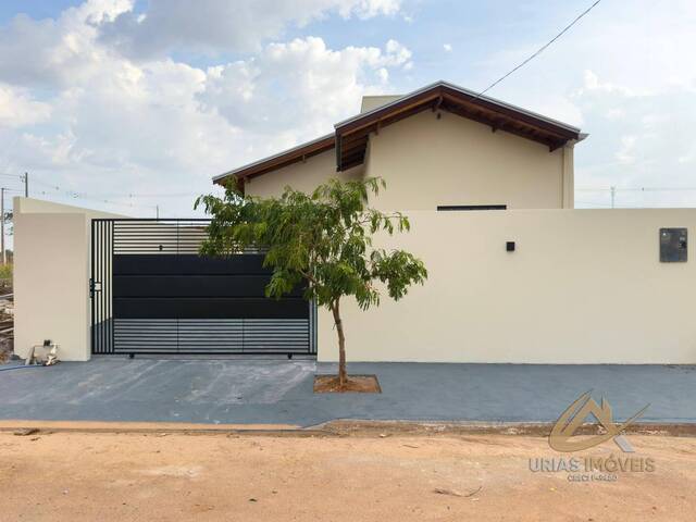 #82 - Casa para Venda em Alta Floresta - MT