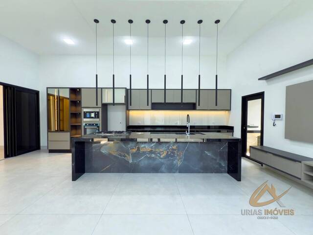 Casa para Venda em Alta Floresta - 4